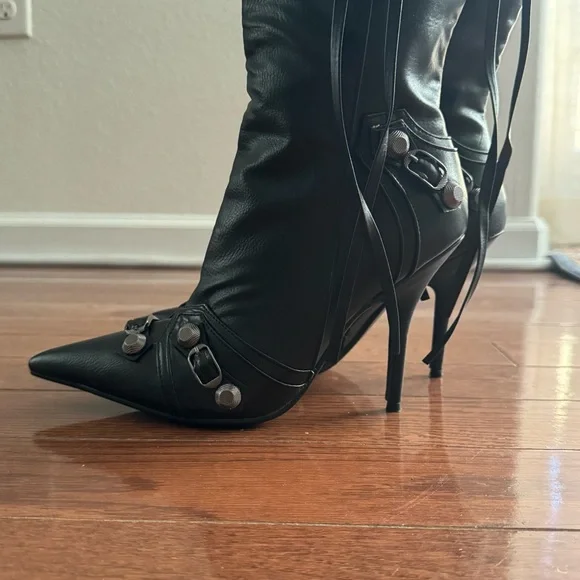 Rocker Chic Knee High Studded Stiletto Boots with Tassels - Picture 7 of 13